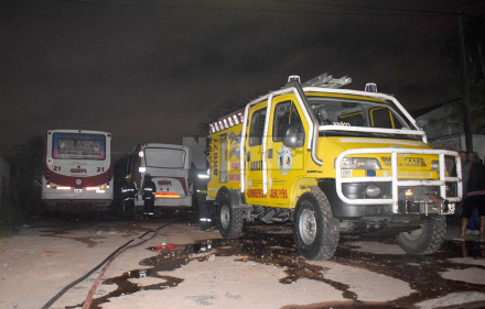 colectivos incendiados.JPG