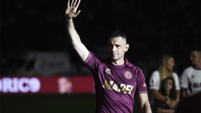 El Pepe Sand se retiró y tuvo una emocionante despedida en Lanús