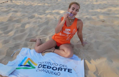 Medalla para chaqueña en circuito de Beach Vóley