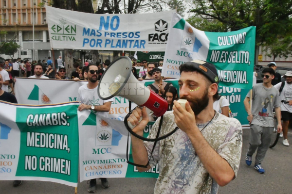 Marcha Nacional de la Marihuana: resistencianos se movilizaron por la liberación y la justicia