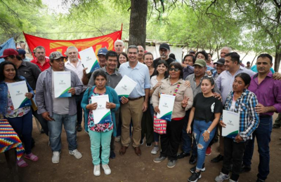 Capitanich entregó títulos de propiedad comunitaria para 53 familias indígenas