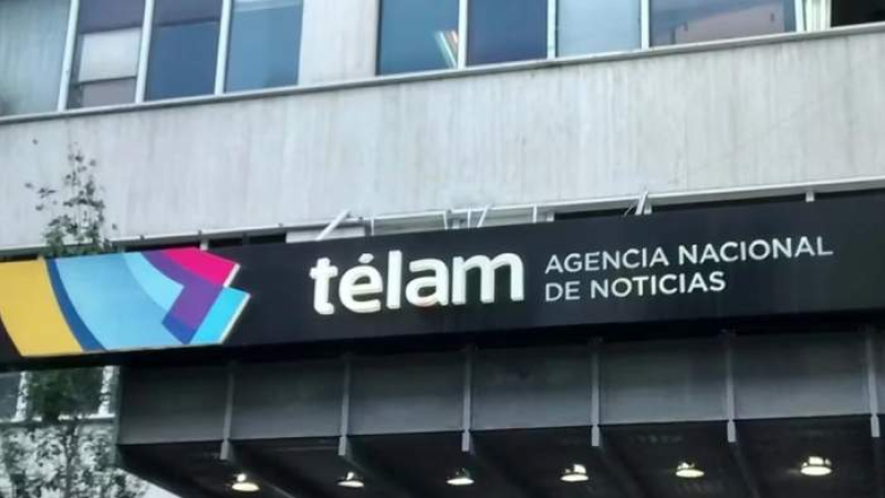 Javier Milei ratificó que planea privatizar la TV Pública, Radio Nacional y la agencia Télam