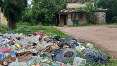 El viejo edificio del Hospital 4 de Junio: depósito de mugre y criadero de alimañas