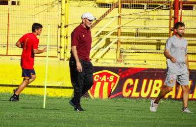 El renovado y austero Sarmiento puso primera