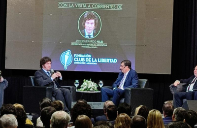 Milei pasó por la vecina provincia y tiró con todo
