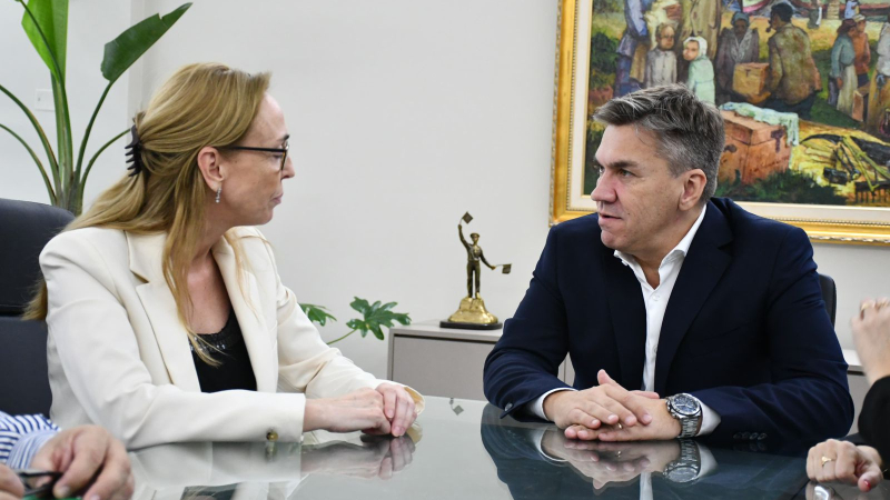 Coordinan trabajos clínicos sobre dengue con la Organización Panamericana de la Salud