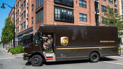 ¿Porque los UPS siempre giran a la derecha?