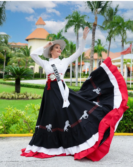Ana Paula Caudana, Miss América Latina del Mundo.jpg