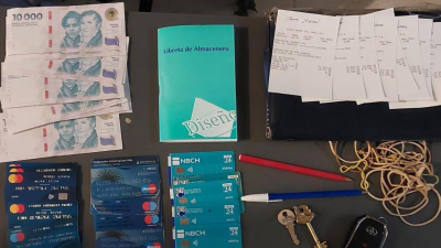 Detuvieron a un jubilado con 23 tarjetas de débito ajenas