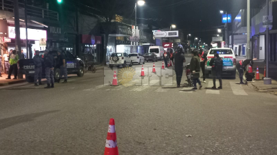 Llevó a su hijo a la comisaría porque había atropellado a un inspector