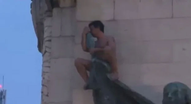 desnudo.jpg