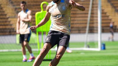 Argentina se entrenó y partió rumbo a Nueva Jersey para el partido ante Chile