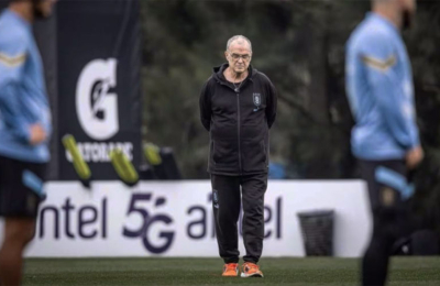 Uruguay de Bielsa hace su estreno frente a Panamá