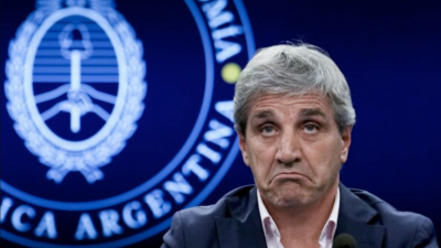 Caputo gastó en intervenciones cambiarias más dólares que Massa y que Guzmán
