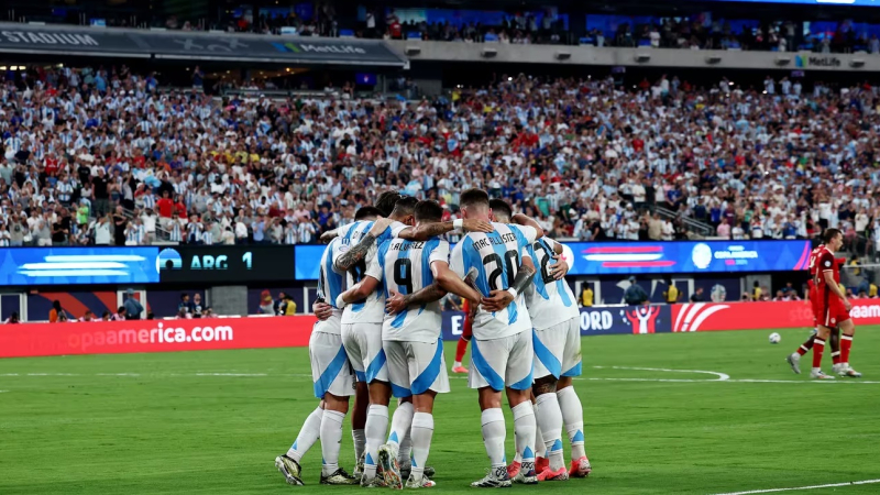 ¡Finalistas! Argentina le ganó 2-0 a Canadá y buscará el bicampeonato