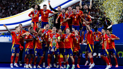 España campeona y récord: venció a Inglaterra y levantó su cuarta Eurocopa