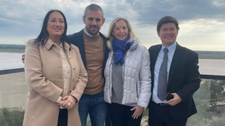 En junio, Karina Milei y Martín Menem visitaron Corrientes de la mano de Lisandro Almirón y su esposa, Laura Marcoré, vinculada a una fundación que recibió donaciones..jpg