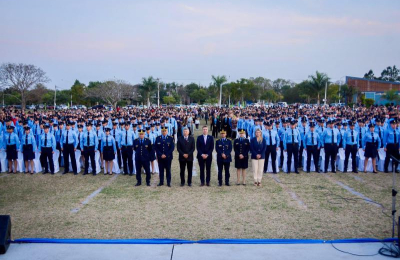 Zdero tomó juramento a los nuevos egresados de la Escuela de Policía