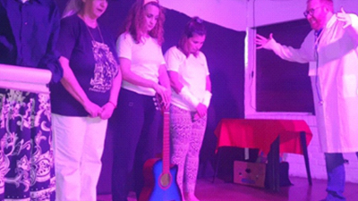 Teatro en la Casa por la Memoria con la obra "Los Autistas"