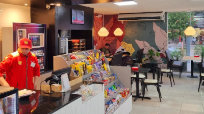 Se renueva el Shop de una céntrica estación de servicio de Shell