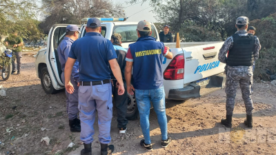 Vendía armas de guerra a plena luz del día por su barrio: los vecinos lo denunciaron y fue detenido