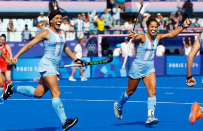 Las Leonas enfrentan a su "bestia negra" por un lugar en la final
