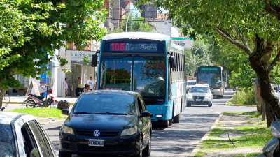 Colectivos todo el fin de semana y lunes se reactiva la chance de un paro