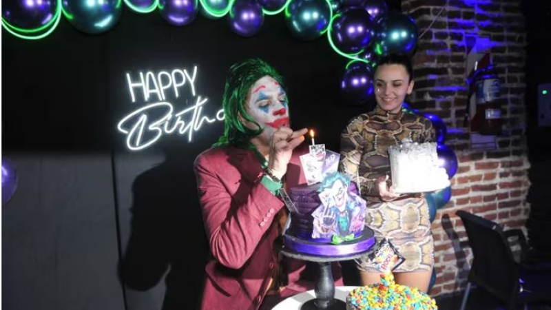 Vestido del Joker, Matías Alé celebró su cumpleaños con una fiesta que terminó en robo