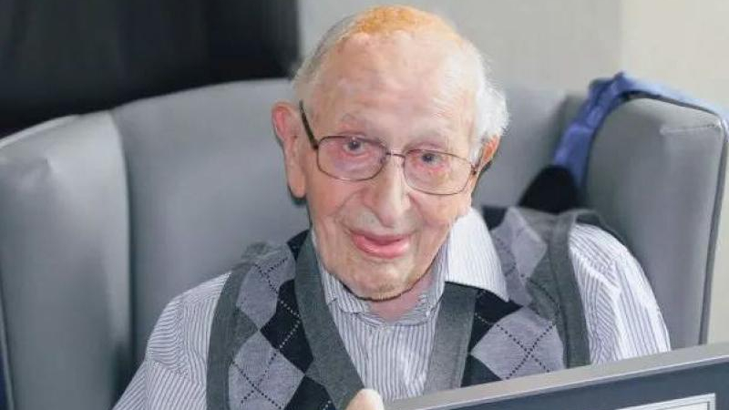 Tiene 112 años y cuando le preguntaron cómo lo logró sorprendió a todos