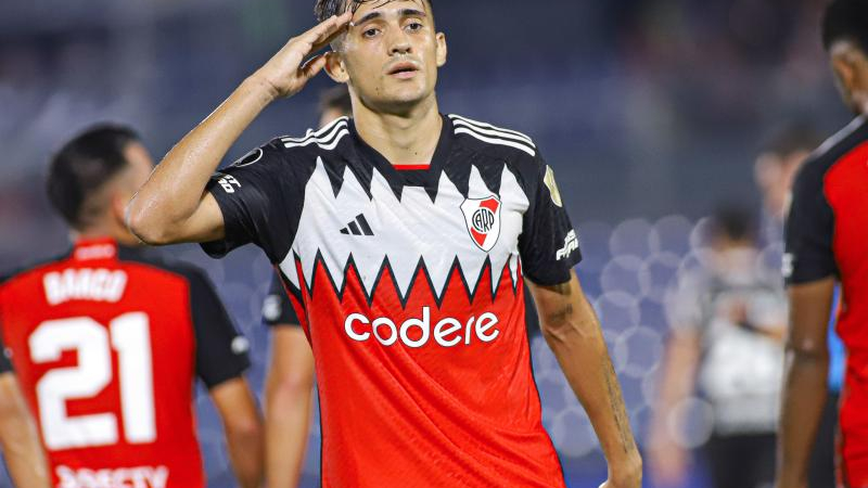 El "Muñeco" Gallardo sigue pasando la escoba en el plantel de River