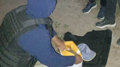 Abandonó una bolsa con marihuana cuando vio a los policías