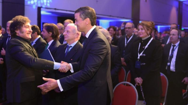 Paraguay evalúa condicionar la venta de energía a la Argentina