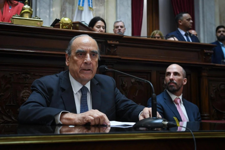 francos senado.jpg
