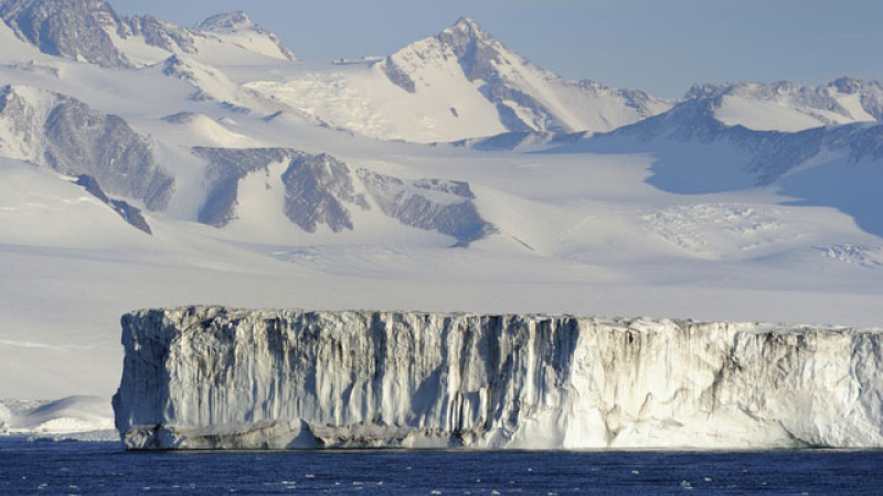 La NASA encontró una base oculta bajo el hielo del Polo Norte