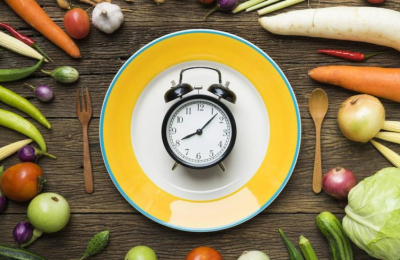 "Quien desayuna a las 8 y cena antes de las 20 tiene un seguro de vida"