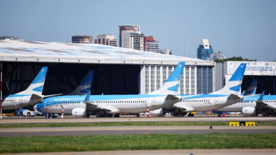Axel Kicillof anunció que la Provincia de Buenos Aires quiere quedarse con el control de Aerolíneas Argentinas