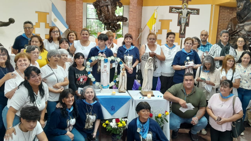 Más de 70 feligreses se consagraron al Inmaculado Corazón de María