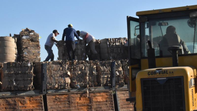 Buenas ventas de cartón de la planta de reciclaje en el inicio del año