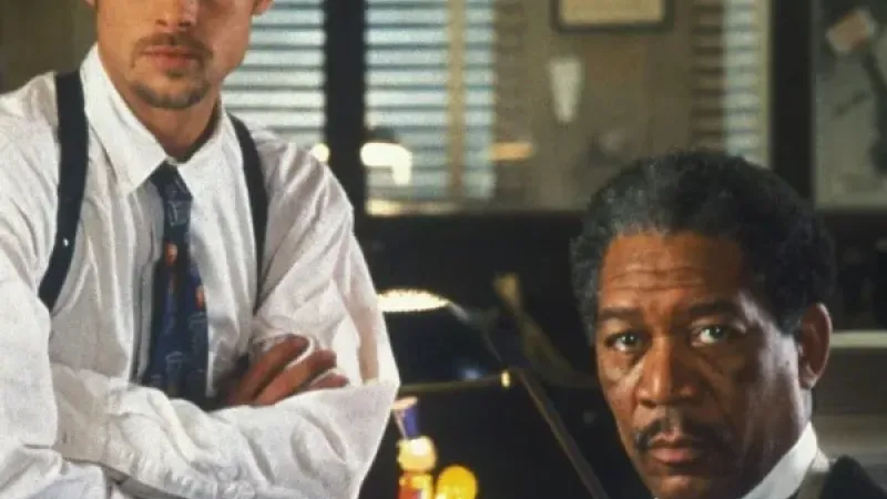 El clásico thriller policial con Brad Pitt y Morgan Freeman vuelve a los cines para celebrar sus 30 años