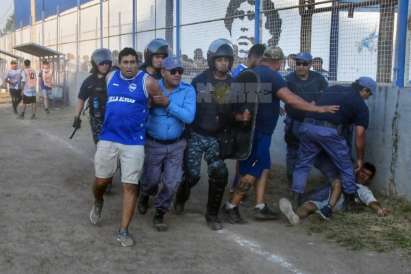Regional Amateur: Alvear eliminado y la violencia ganó en la cancha del Funebrero