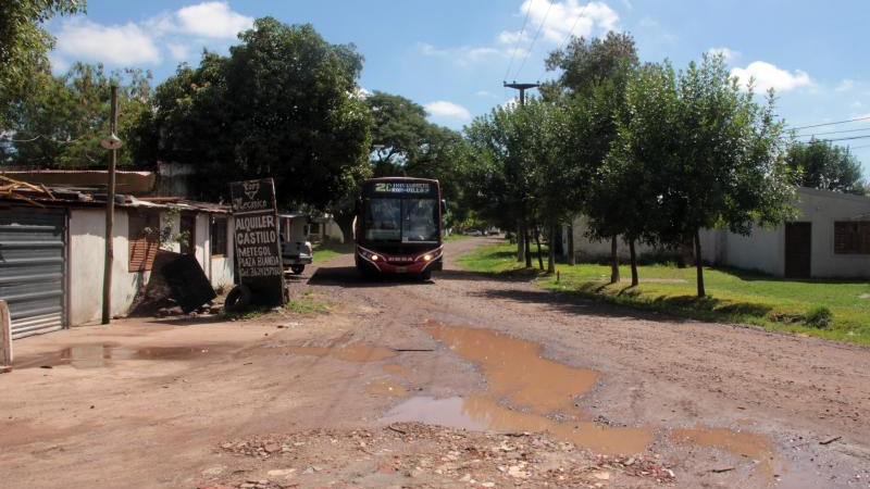 El calvario del transporte público, estado de las calles, iluminación y desagües