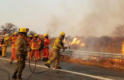 Incendios, negacionismo 
ecológico y precariedad laboral