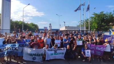 Trabajadores químicos analizan un paro nacional
