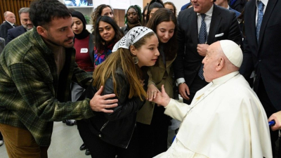 El Papa recibió a jóvenes israelíes y palestinos en un histórico encuentro
