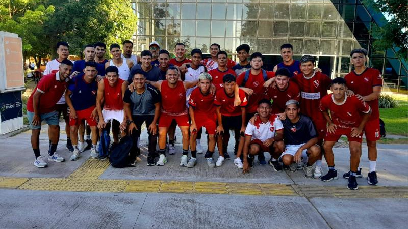 Evaluaron a jugadores de Estudiantes con distintas pruebas para la temporada