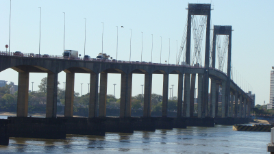 Puente Chaco-Corrientes: recomiendan controlar y comenzar a restringir cargas