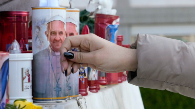 La condición de salud del papa Francisco es "crítica"