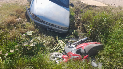 Un niño de 10 años resultó herido tras la colisión entre un auto y una moto