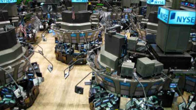 Se desplomaron los papeles argentinos, subieron el dólar blue y el riesgo país