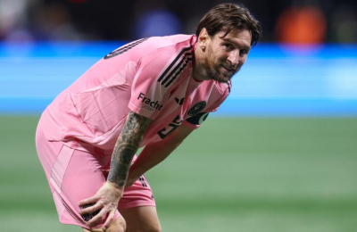 Sobrecarga muscular deja a Messi sin jugar los dos clásicos